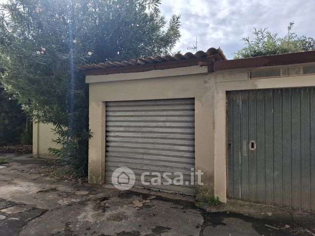 Garage/posto auto in residenziale in Via San Francesco