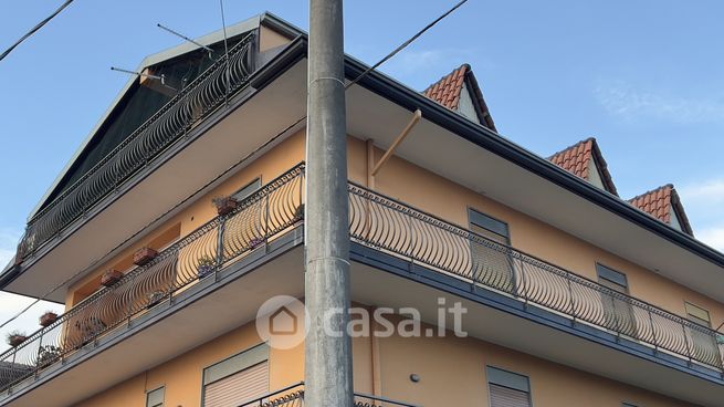 Casa indipendente in residenziale in Via Vittorio de Sica 12