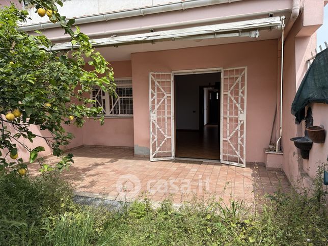 Villetta a schiera in residenziale in Via Domenico Morelli