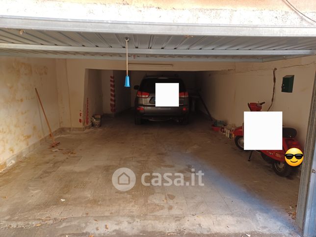 Box/posto auto in residenziale in Piazza Vincenzo Lanza 2