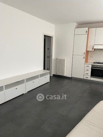 Appartamento in residenziale in Via Mario Cardone