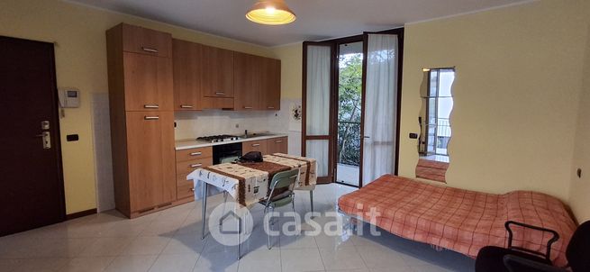 Appartamento in residenziale in Viale Assunta 44