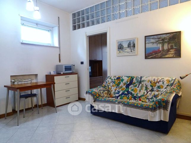 Appartamento in residenziale in Via Montallegro 32a