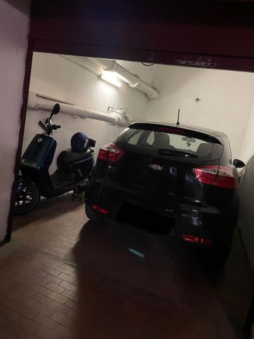 Garage/posto auto in residenziale in Via Giovita Scalvini