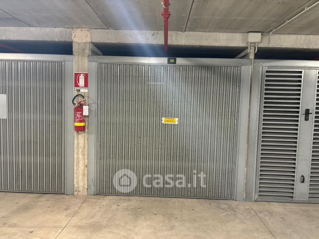 Garage/posto auto in residenziale in Via Giovanni Scheiwiller 1