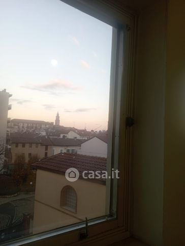 Appartamento in residenziale in Via Cairoli 36