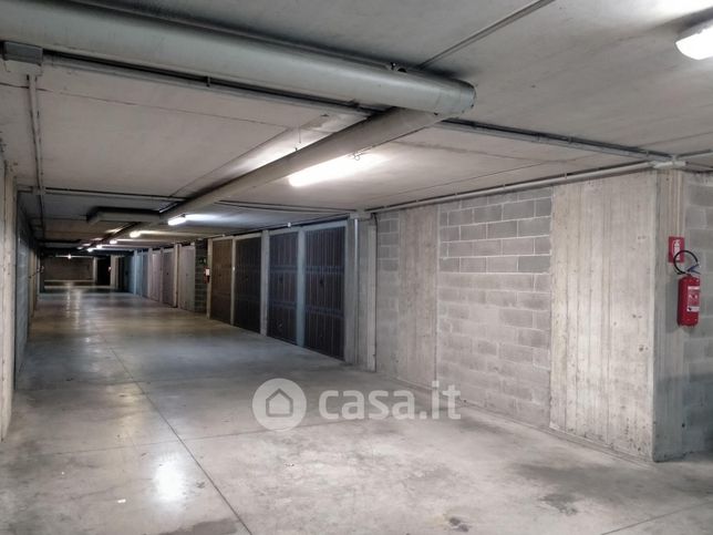 Box/posto auto in residenziale in Via del Macello 6