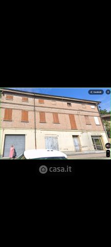 Casa indipendente in residenziale in Viale Eugenio Zanasi 25