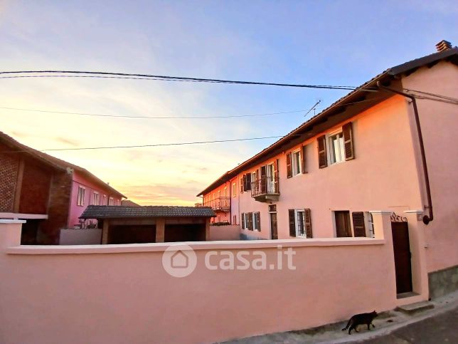 Casa indipendente in residenziale in Via San Carlo 58