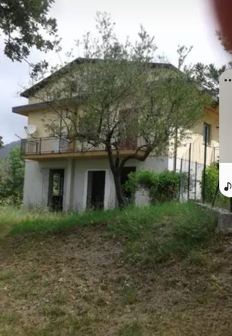 Rustico/casale in residenziale in Localita Santo Stefano 33