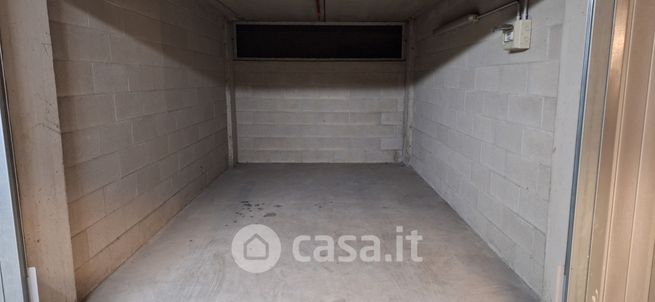 Box/posto auto in residenziale in Via Enrico Toti
