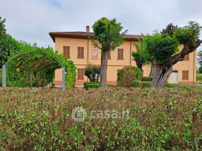 Casa bi/trifamiliare in residenziale in Via Gambalera 75