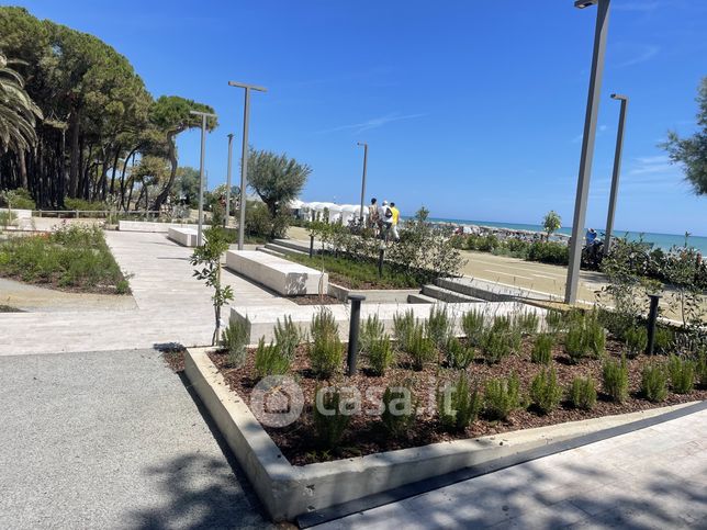 Appartamento in residenziale in Via Abruzzo 65