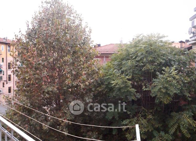 Appartamento in residenziale in Via Col di Lana 10