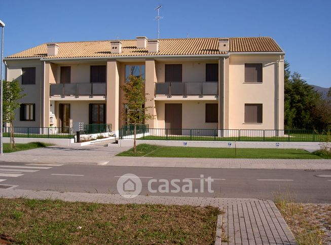 Appartamento in residenziale in Via D. Weisz