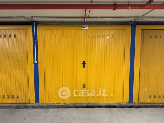 Box/posto auto in residenziale in Via Sant'Ottavio 7