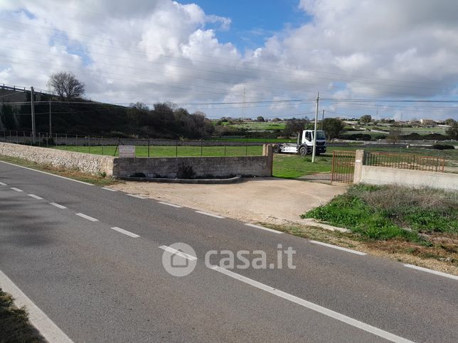 Terreno agricolo in commerciale in Contrada Cento Pozzi