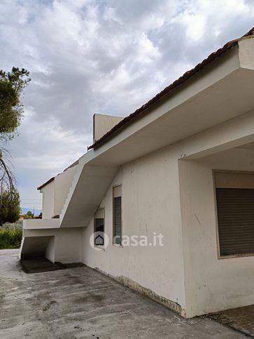 Villa in residenziale in Via del Ribes 12