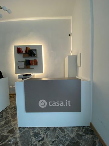 Ufficio in commerciale in Via Giovanni Barnaba 34