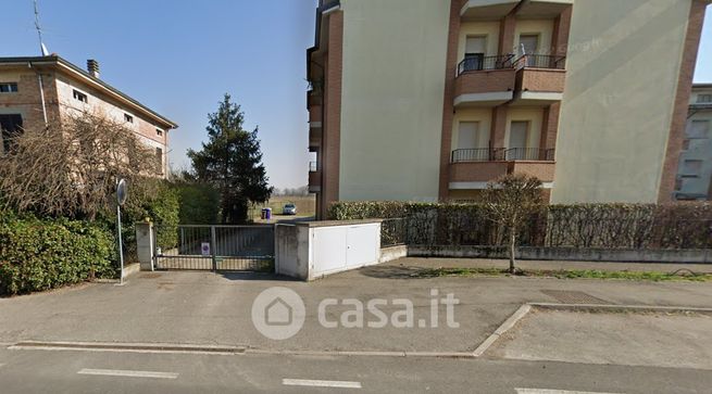 Garage/posto auto in residenziale in Strada Baganzola 321