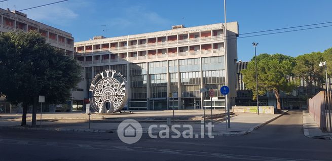 Ufficio in commerciale in Viale Michele de Pietro