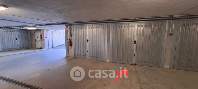 Garage/posto auto in residenziale in Via Salvo d'Acquisto 2A