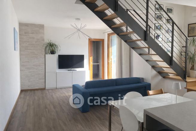 Appartamento in residenziale in Via degli Oleandri