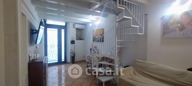 Casa indipendente in residenziale in Via Giuseppe Parini