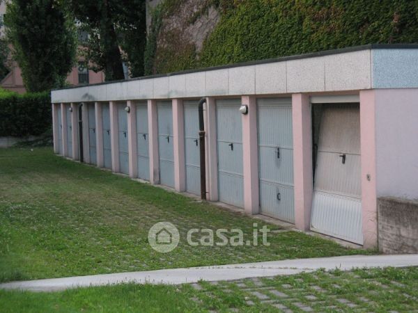 Garage/posto auto in residenziale in Via Giuseppe Verdi 8