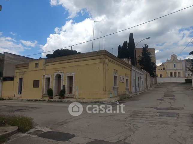 Casa indipendente in residenziale in Via Gabriele D'Annunzio 2