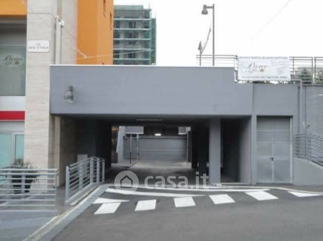 Box/posto auto in residenziale in Via UnitÃ  D'Italia 62