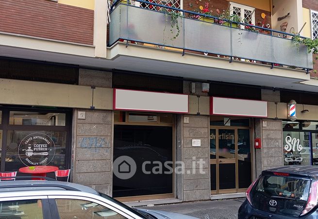 Negozio/locale commerciale in commerciale in Via Isole Figi 9