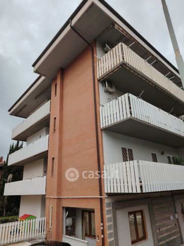 Appartamento in residenziale in Viale degli Scozzesi 21