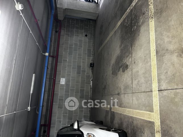 Garage/posto auto in residenziale in Piazza del Pigneto 9