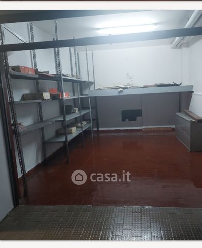 Box/posto auto in residenziale in Via Alessandro Manzoni 115