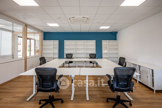 Ufficio in commerciale in Via Quarnaro Primo 17