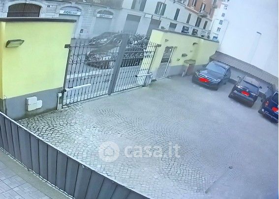 Box/posto auto in residenziale in Via Pietro Pomponazzi 1A