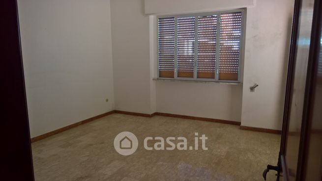 Casa bi/trifamiliare in residenziale in Via Trieste 100