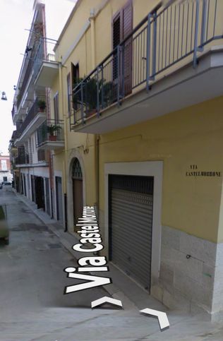 Garage/posto auto in residenziale in Via Castel Morrone 17