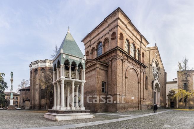 Ufficio in commerciale in Piazza San Domenico 8