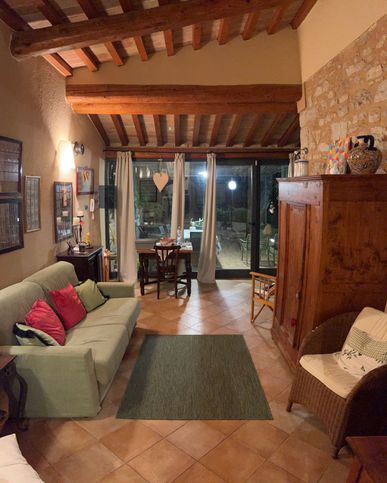 Casa bi/trifamiliare in residenziale in Via Borghetaccio 17