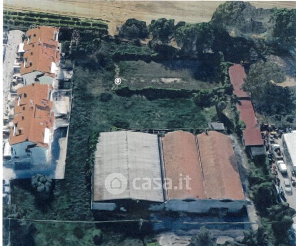 Terreno edificabile in residenziale in Via Tavoleto
