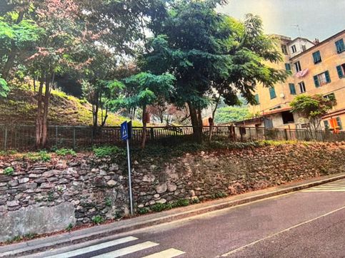 Terreno edificabile in residenziale in Via Natale Gallino