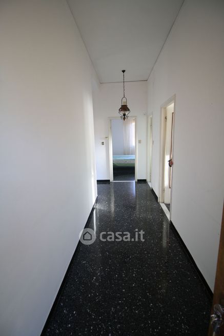 Appartamento in residenziale in Via Genova 38