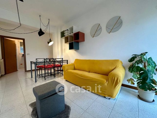 Appartamento in residenziale in Via Castelmerlo