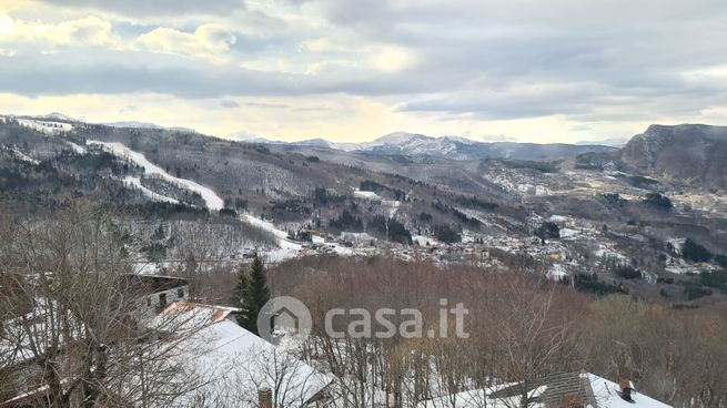 Appartamento in residenziale in Via Bar Alpino