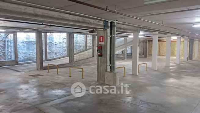 Garage/posto auto in residenziale in Via Cremona 46