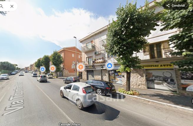 Negozio/locale commerciale in commerciale in Via Tiburtina Valeria 99