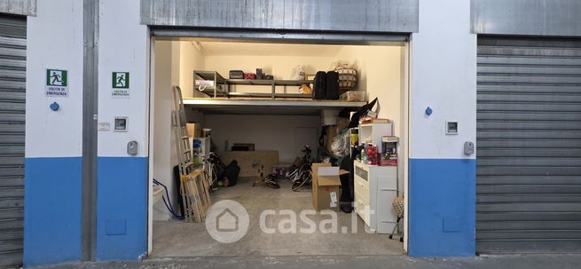 Garage/posto auto in residenziale in Via Svizzera 10