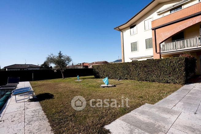 Appartamento in residenziale in Via Canevon